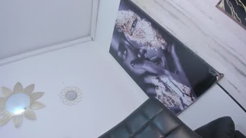 Snapshot of diaval_xxx chatting on 12/20/24, 06:50 Dasha online show from 12/20/24, 06:50