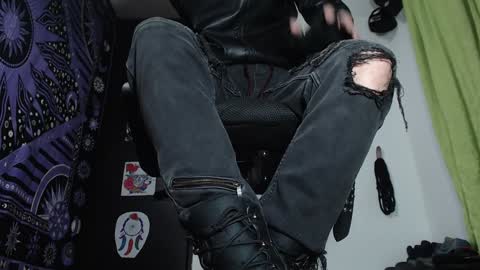 DICAPRIO online show from 12/17/24, 02:23