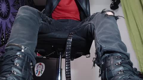 DICAPRIO online show from 12/19/24, 01:07