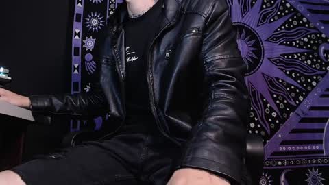 DICAPRIO online show from 01/31/25, 12:39