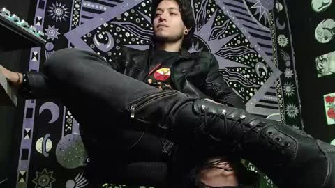 DICAPRIO online show from 02/17/25, 05:21