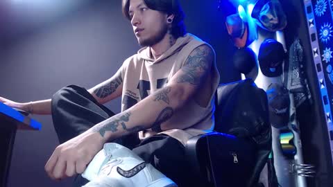 DICAPRIO online show from 02/19/25, 07:16