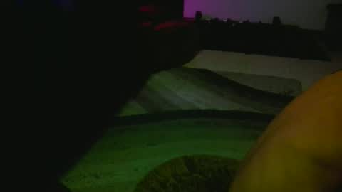 Snapshot of dickdamian_ chatting on 12/21/24, 02:30 Damin online show from 12/21/24, 02:30