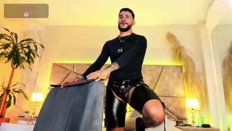 Snapshot of dickgriffith chatting on 11/01/25, 11:01 Dick Griffith online show from 11/01/25, 11:01