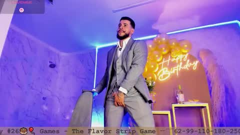 Snapshot of dickgriffith chatting on 11/28/25, 01:47 Dick Griffith online show from 11/28/25, 01:47