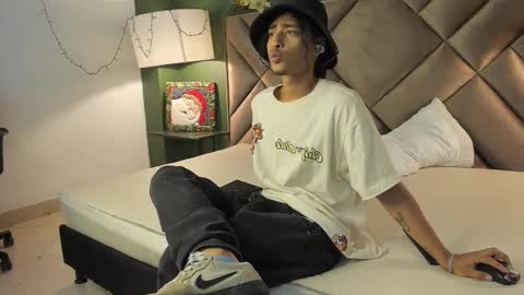 dickie_dicking online show from 12/15/25, 10:36