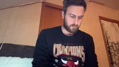 Im Julian  all cum shot videos here    online show from 03/08/25, 07:53