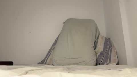 Im Julian  all cum shot videos here    online show from 03/10/25, 06:12