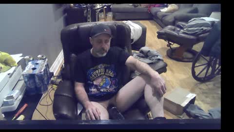 dickrb1984 online show from 02/17/25, 05:58