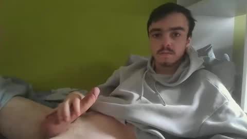 Snapshot of didiery668974 chatting on 12/16/25, 10:31 didiery668974 online show from 12/16/25, 10:31