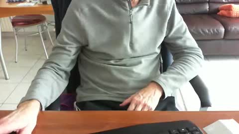 didonc from france..... online show from 02/16/26, 09:49