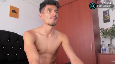Snapshot of diego_latino chatting on 02/20/25, 08:58 Diego lat online show from 02/20/25, 08:58