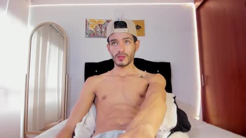 Snapshot of diego_latino chatting on 03/11/25, 07:25 Diego lat online show from 03/11/25, 07:25