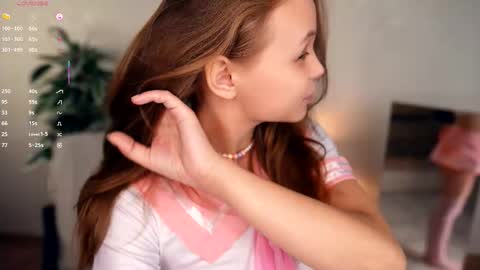 Elwyna online show from 10/18/25, 07:03