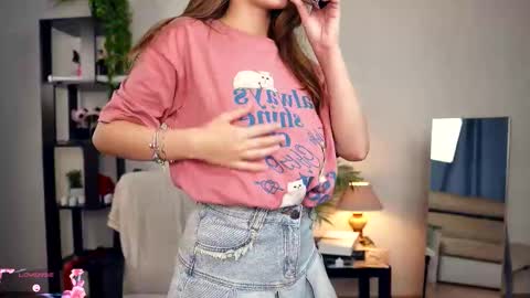 Elwyna online show from 11/19/25, 07:03