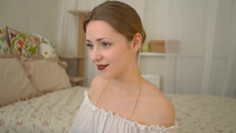 Sophie online show from 04/04/26, 06:16