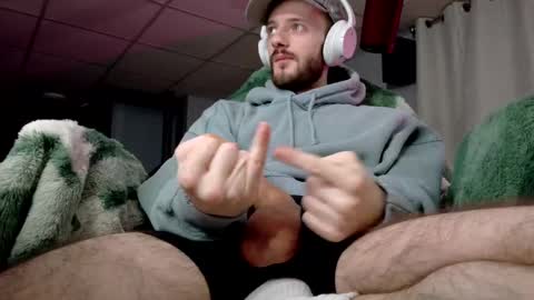 digbicknik online show from 10/03/25, 03:36