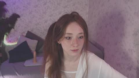 Hi im Alice 3 Im usualy online 03-10 or 17-21 UTC0 online show from 03/04/25, 01:34