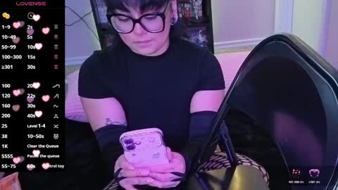 DigitalDiamondXO online show from 03/25/26, 04:35