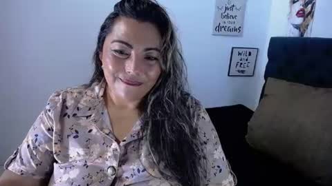 Mariana online show from 06/25/26, 04:45