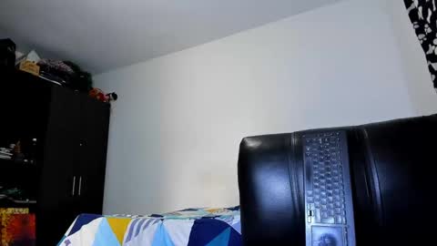 Snapshot of diiego_xxx chatting on 11/10/25, 04:28 diiego_xxx online show from 11/10/25, 04:28