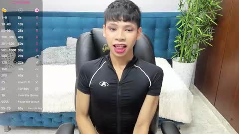  DILAN online show from 10/19/25, 05:35