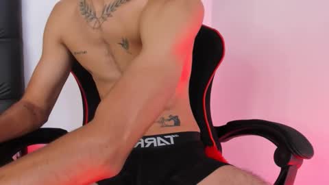 DILAN online show from 03/05/26, 01:18