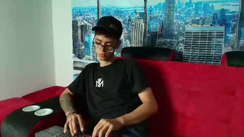 Snapshot of dilan_cock_ chatting on 01/30/25, 01:00 dilan cock online show from 01/30/25, 01:00