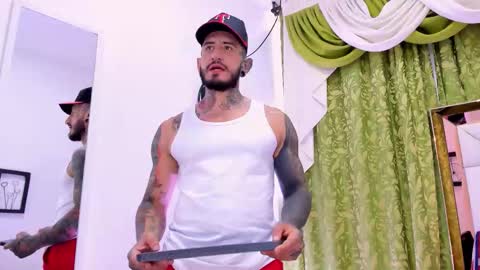 dilan_scootk_ online show from 11/26/25, 07:26