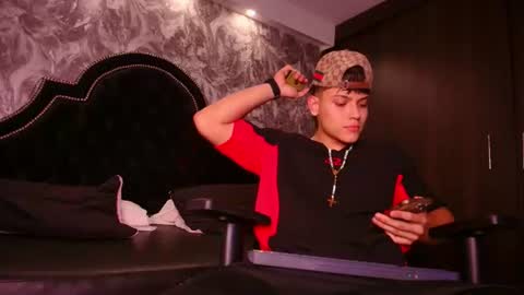 dilanmiller_ online show from 06/11/26, 07:23