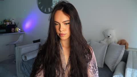 Dilara online show from 05/20/26, 02:12