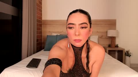 Dilarahkesh  online show from 02/08/25, 09:03