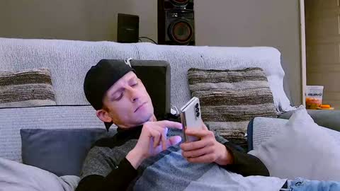 Dilldough405 online show from 02/06/25, 09:28