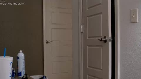 Snapshot of dilldough405 chatting on 12/04/25, 06:23 Dilldough405 online show from 12/04/25, 06:23