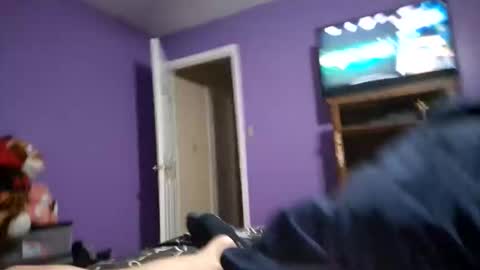 Snapshot of dillifambam08 chatting on 03/01/26, 06:04 dillifambam08 online show from 03/01/26, 06:04