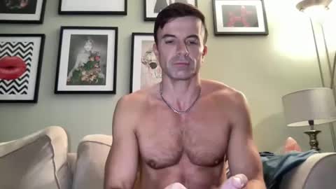 Snapshot of dillonwilde chatting on 12/17/24, 08:32 Dillon online show from 12/17/24, 08:32