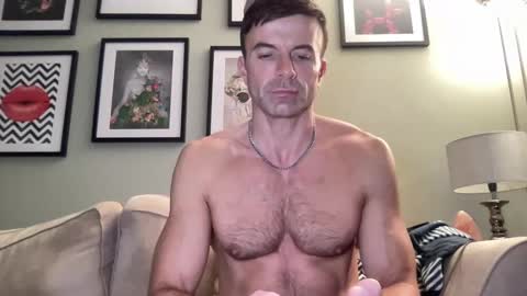 Snapshot of dillonwilde chatting on 01/08/25, 08:50 Dillon online show from 01/08/25, 08:50