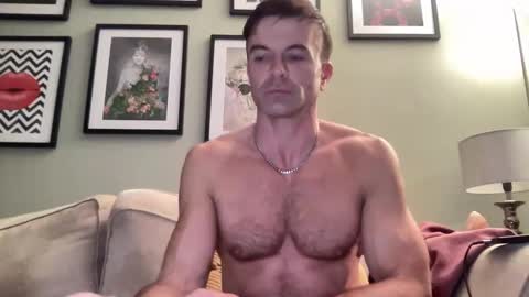 Snapshot of dillonwilde chatting on 01/09/25, 08:44 Dillon online show from 01/09/25, 08:44