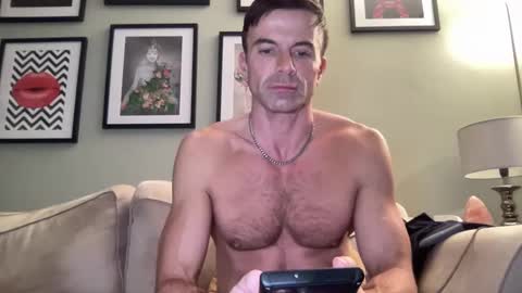 Snapshot of dillonwilde chatting on 01/14/25, 08:15 Dillon online show from 01/14/25, 08:15