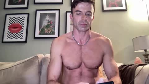 Snapshot of dillonwilde chatting on 01/19/25, 08:19 Dillon online show from 01/19/25, 08:19