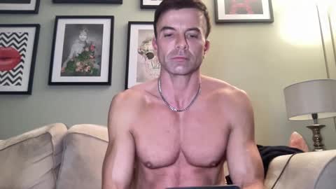 Snapshot of dillonwilde chatting on 02/16/25, 08:22 Dillon online show from 02/16/25, 08:22