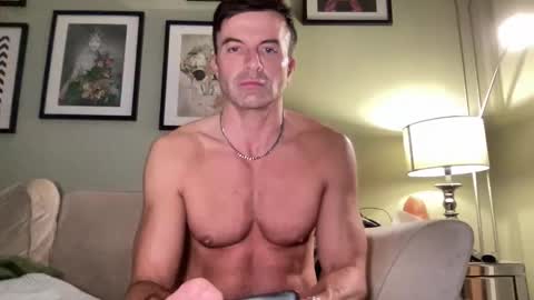 Snapshot of dillonwilde chatting on 09/26/25, 08:02 Dillon online show from 09/26/25, 08:02