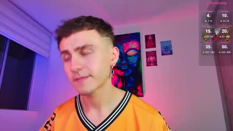 Julian Independent Model online show from 12/16/25, 11:32