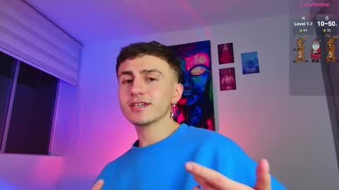 Julian Independent Model online show from 12/18/25, 11:44