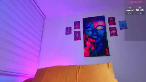 Julian Independent Model online show from 02/14/26, 12:51