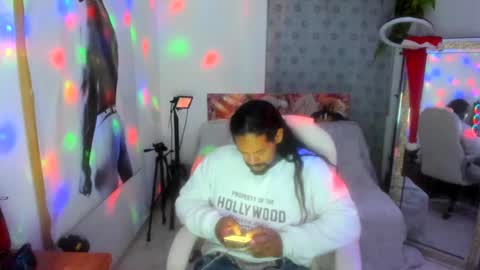 Snapshot of dimitry_muscle chatting on 01/06/25, 01:42 dimitry kyle mucle online show from 01/06/25, 01:42