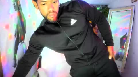 Snapshot of dimitry_muscle chatting on 02/10/25, 12:19 dimitry kyle mucle online show from 02/10/25, 12:19