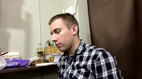 D  V  online show from 01/21/25, 07:50