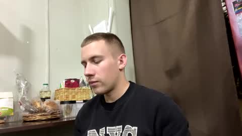 D  V  online show from 02/06/25, 05:40