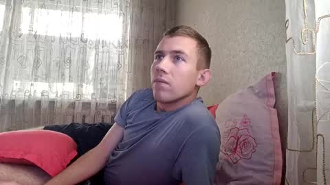 D  V  online show from 10/11/25, 08:46